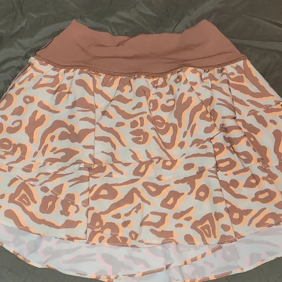 skort - Picture 1 of 3